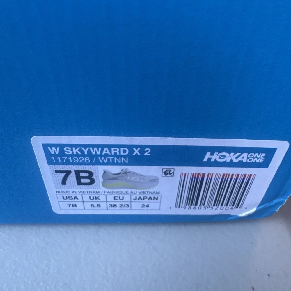 Hoka One One Skyward X 2 Running Shoes Women's Size 7 B‎ White 1171926/WTNN